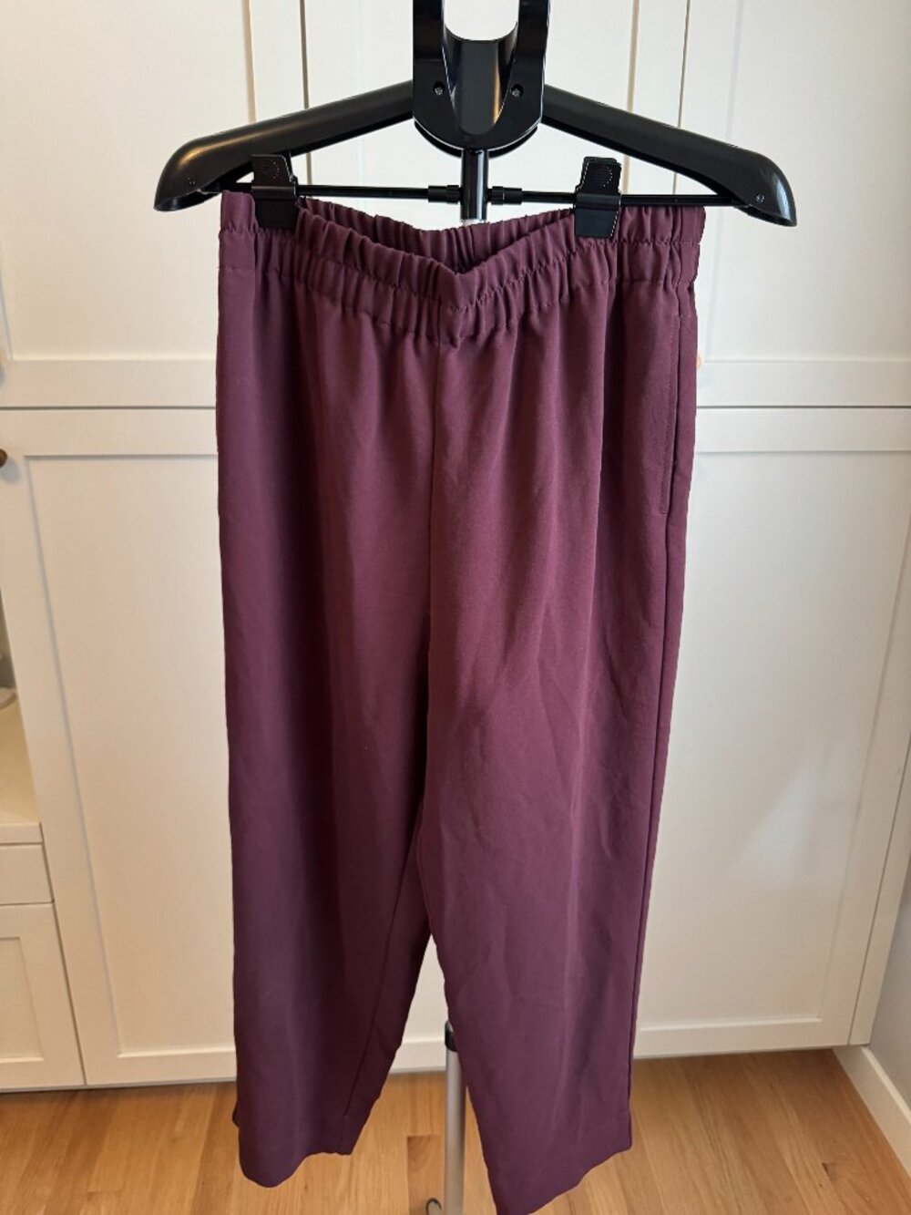 Madewell Pull on Pants Burgundy Size M